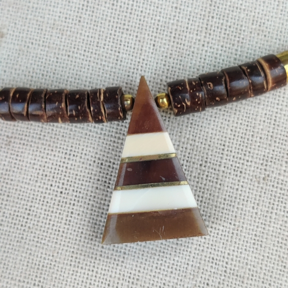 Vintage Santo Dominog Stone And Shell Heishi Necklace - Picture 4 of 6